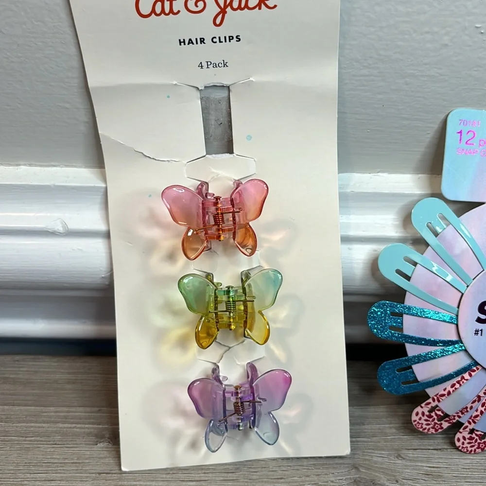 NWT Bundle of Hair Accessories